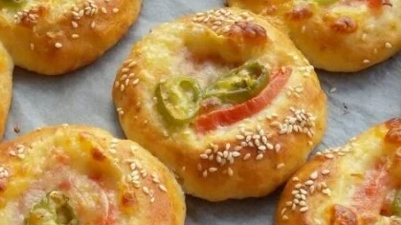 Foto - 3 -2 -1 Poğaça bir de böyle deneyin! Mini poğaça: Pastaneye gitmeye gerek yok evde çok daha lezzetlisini yapıyoruz