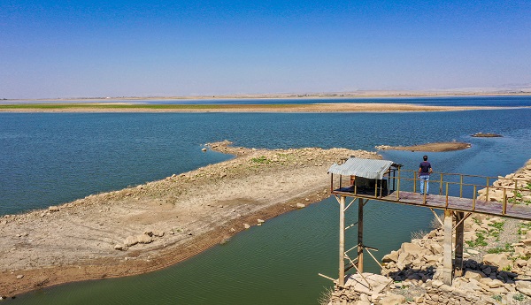 Foto - 3 ay arayla aynı göl! Doluluk oranı yüzde 65'ten 27'ye düştü