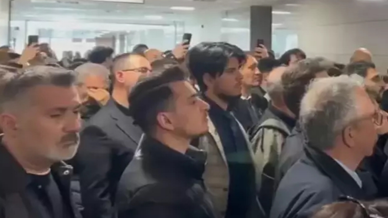 Foto - 3 aydır hapiste olan Ümit Özdağ’la ilgili flaş gelişme! Haberi duyan oraya koştu, büyük kepazelik çıktı