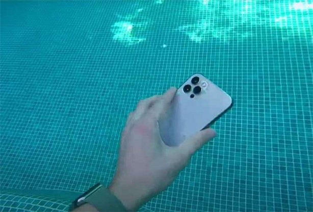 Foto - 3 aydır nehrin dibindeydi! Şarja takılan iPhone şaşkına çevirdi!