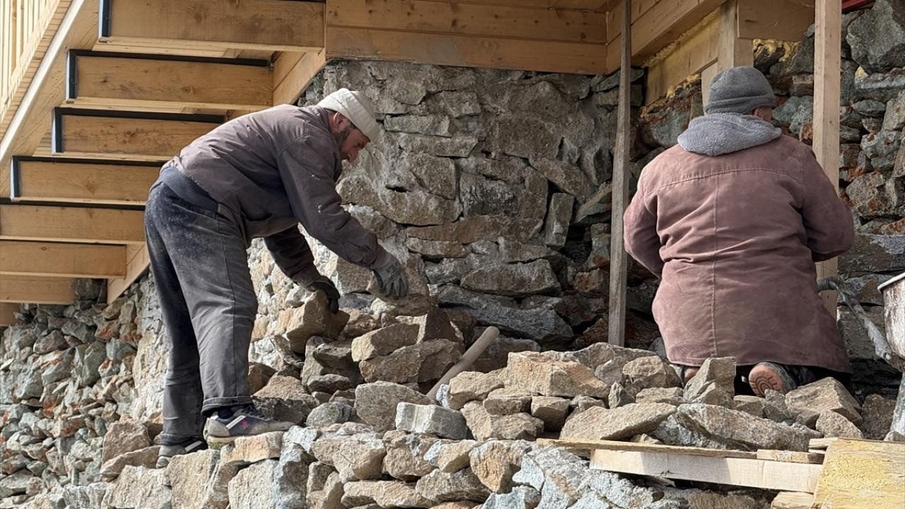 Foto - 3 bin 180 metre rakımda bulunuyor! Yanan Kırklar Mescidi yeniden inşa ediliyor