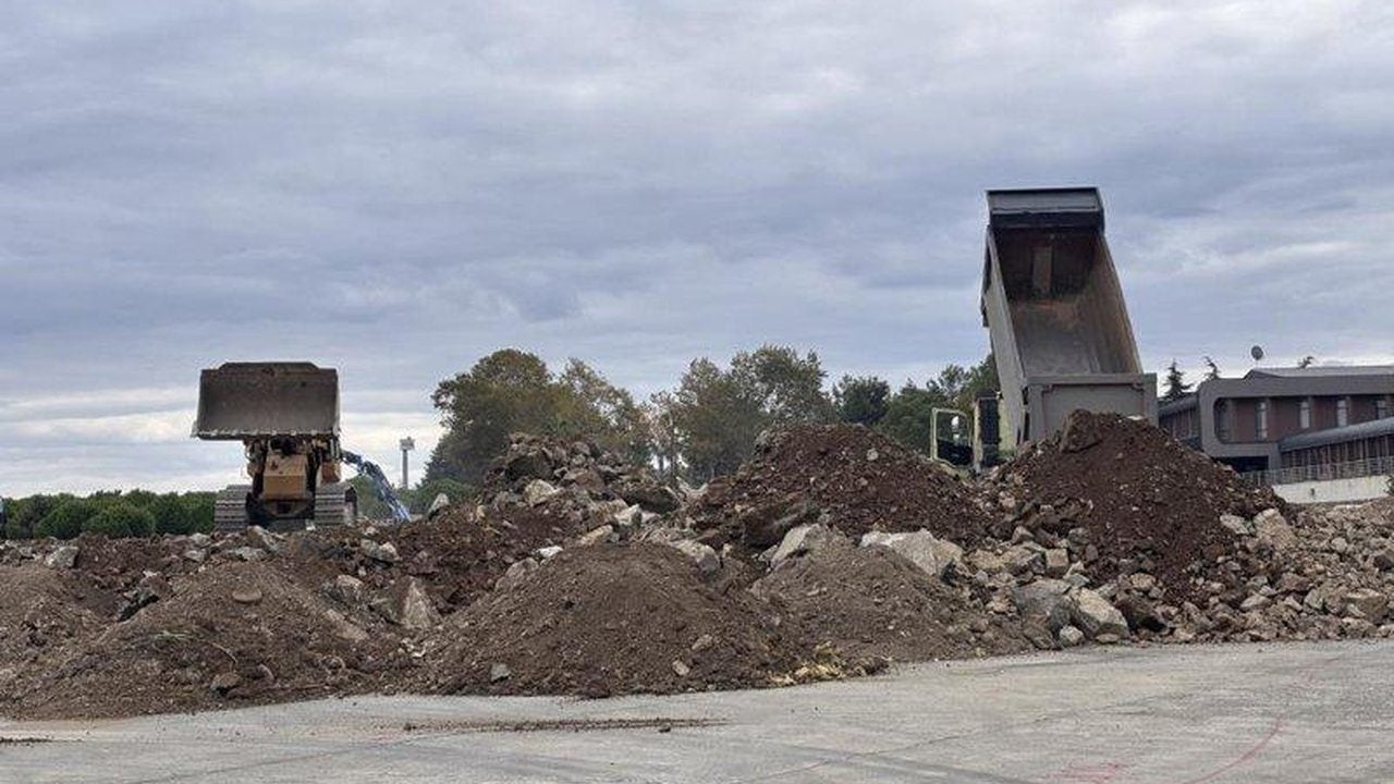 Foto - 3 bin 240 metrelik dev pist Karadeniz’in üstüne kuruluyor! Sondaj çalışmaları apar topar başladı