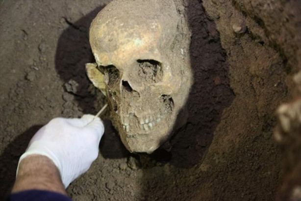 Foto - 3 bin 500 senelik 9 mezar bulundu!