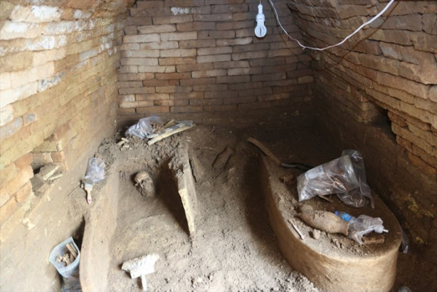 Foto - 3 bin 500 senelik 9 mezar bulundu!