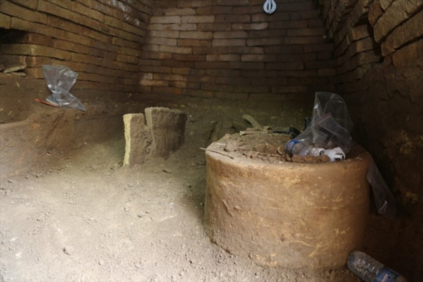 Foto - 3 bin 500 senelik 9 mezar bulundu!