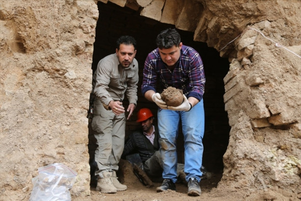 Foto - 3 bin 500 senelik 9 mezar bulundu!