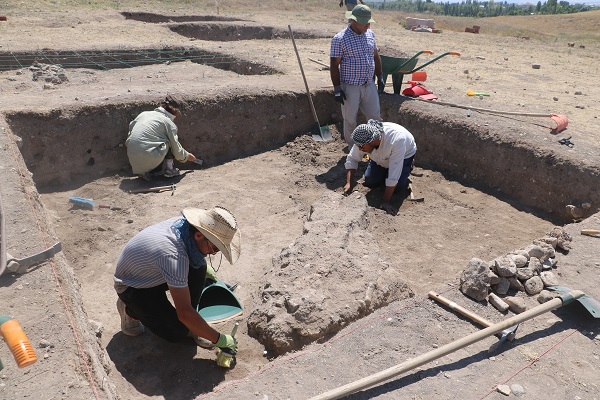 Foto - 3 bin 800 yıllık kentte Selçuklu izleri! Sivas'ta heyecanlandıran keşif