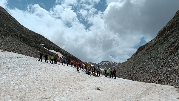 Foto - 3 bin rakımlı gölün yakınında bulunan kuzunun sahibini aranıyor