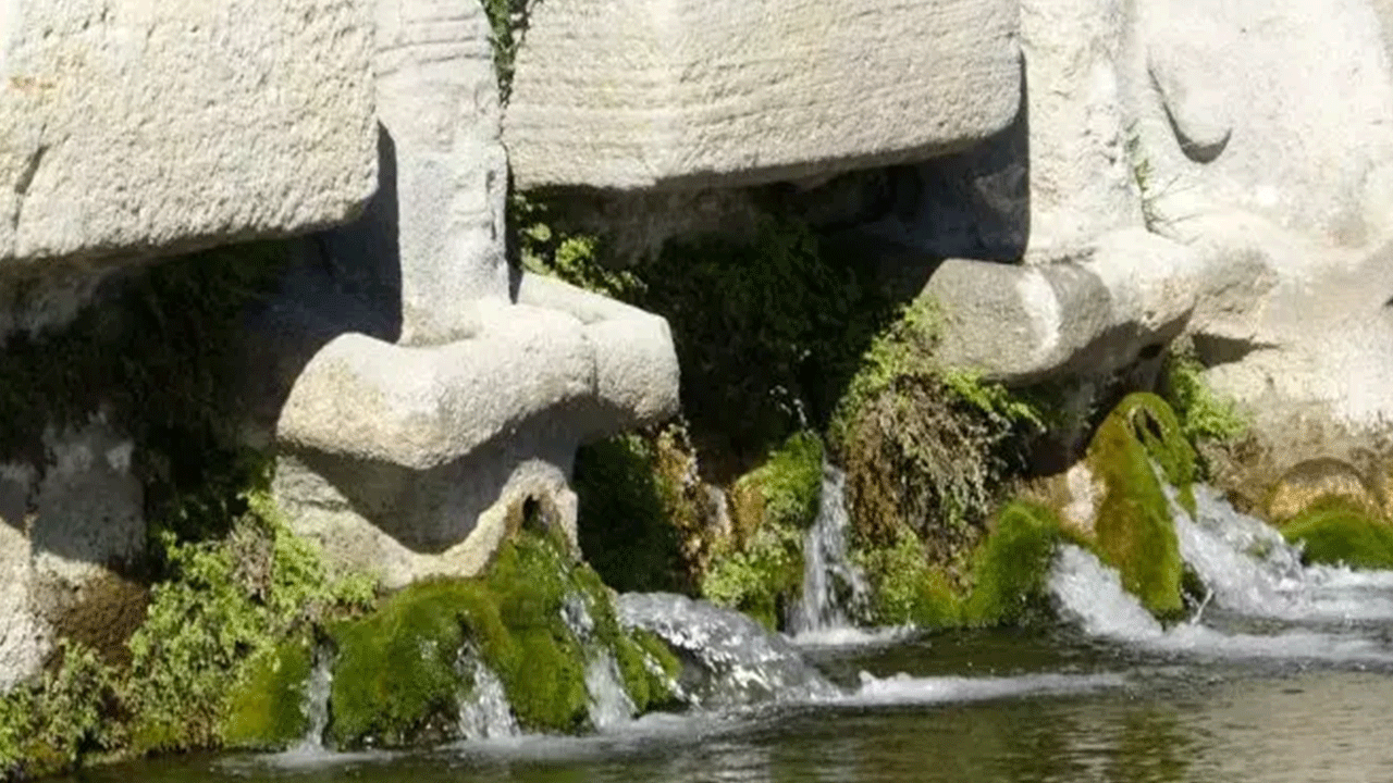 Foto - 3 bin yıl öncesine dayanıyor: '' Üç harflileri tasvir etmişler''