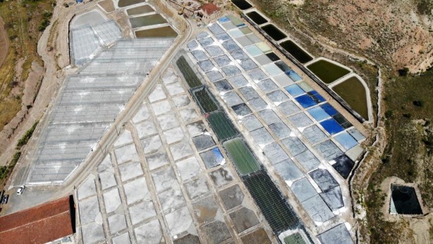 Foto - 3 bin yıldır su ekip tuz üretiyorlar