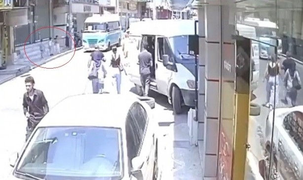 Foto - 3 çocuğa sahip çıkamadılar Anaokulunda skandal olay