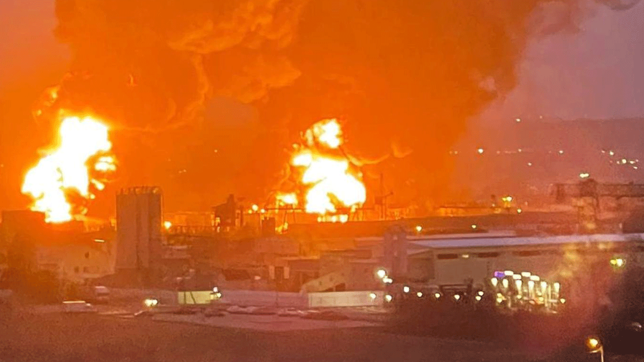 3. dünya savaşının kapısı çalındı! Rusya'nın petrol rafinerisi vuruldu