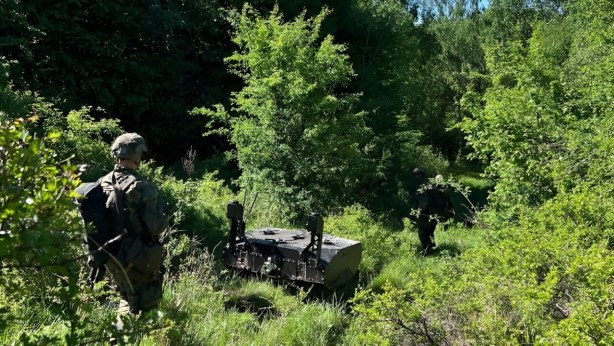 Foto - 3 emekli asker savaş robotu üretti! NATO 1 milyar euro verip talip oldu