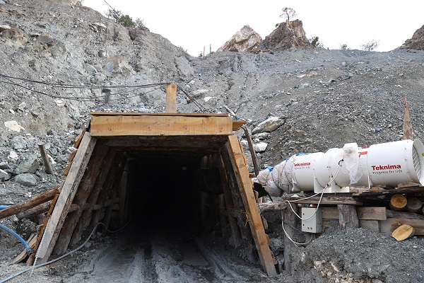 Foto - 3 galeri göçük altında kaldı! Deprem sırasında oldu tam 12 metre