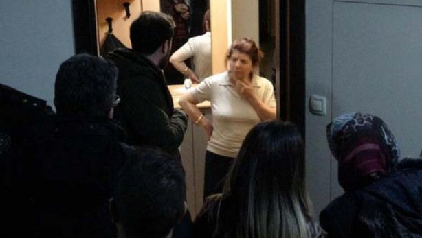 Foto - 3 gün 3 gece uyuyan kadının evine polis çilingirle girdi