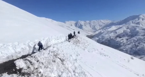 Foto - 3 gün boyunca sular kesilmişti! Bakın ne yaptılar?