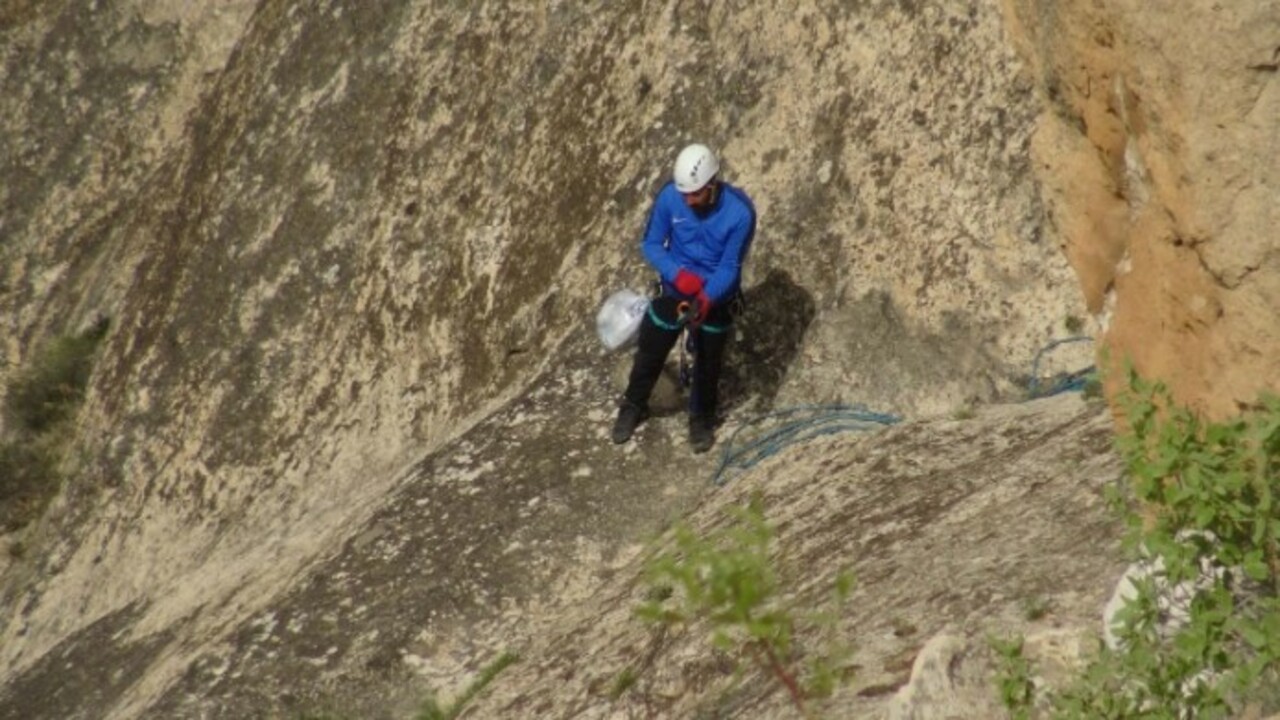 Foto - 3 haftada bir kayboluyor! Bu otu toplarken ölüme meydan okuyor