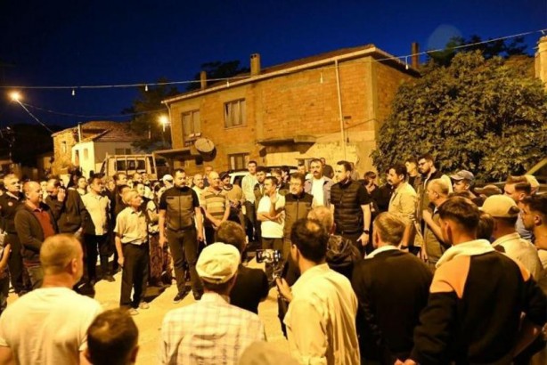 Foto - 3 ilde orman yangınları sürüyor! Ekipler müdahale ediyor