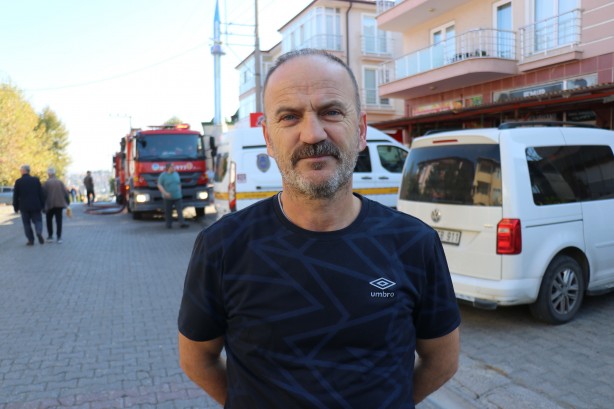 Foto - 3 katlı binanın çatısı yandı! Müdahale havadan görüntülendi