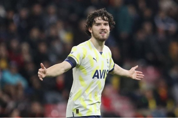 Foto - 3 kulüp Fenerbahçe'nin yıldızının peşinde