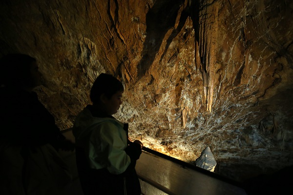 Foto - 3 milyon yıllık mağaraya ziyaretçi akını