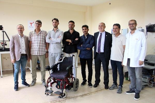 Foto - 3 öğrenci geliştirdi! Bakın bu elektrikli sandalye nasıl çalışıyor