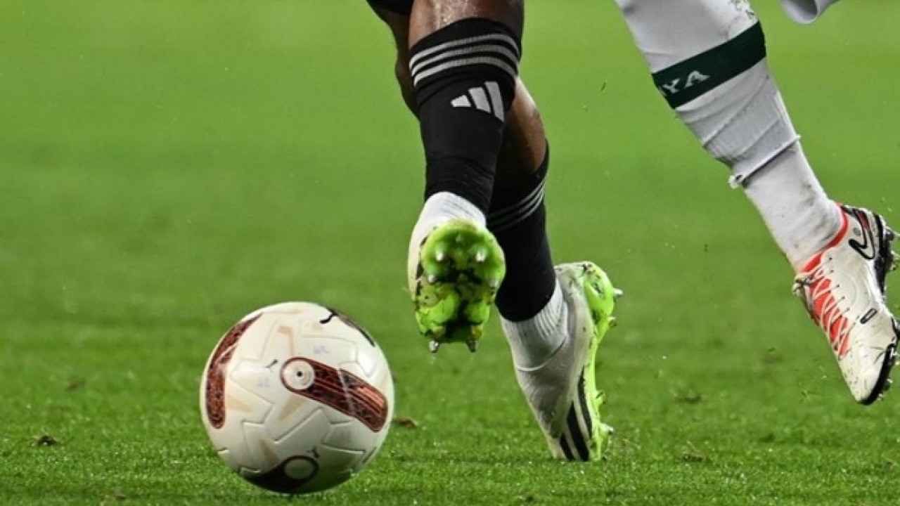 Foto - 3 puan farkla ipi göğüsleyecek! İşte yapay zekaya göre yeni sezonun şampiyonu