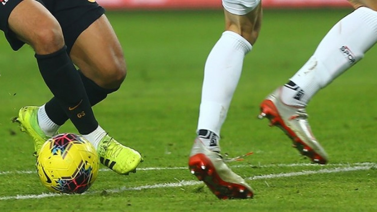 Foto - 3 puan farkla ipi göğüsleyecek! İşte yapay zekaya göre yeni sezonun şampiyonu