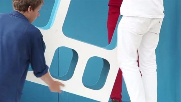 Foto - 3 saatte ev inşa etti!