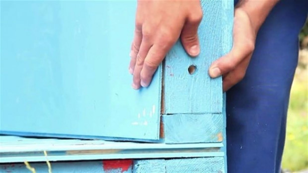 Foto - 3 saatte ev inşa etti!