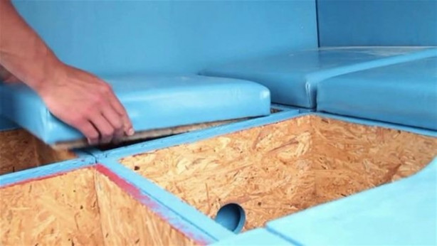 Foto - 3 saatte ev inşa etti!