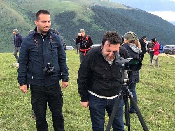 Foto - 3 yıl sonra Rize’de bir ilk! Meraklılar dürbüne sarıldı