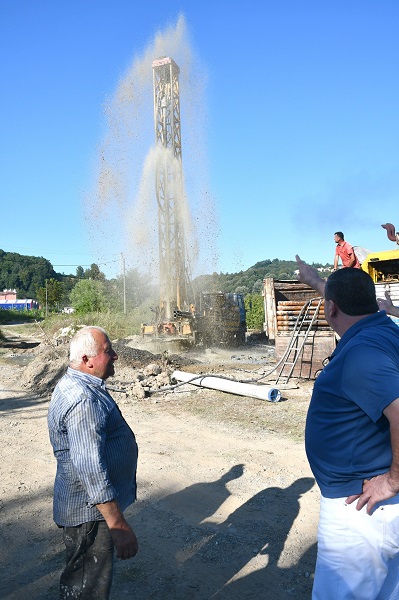 Foto - 30 bin nüfusa yetecek su kaynağı bulundu