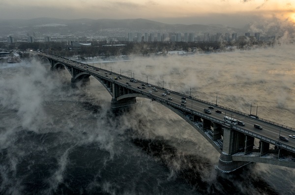 Foto - -30 dereceye rağmen bu nehir donmuyor! 