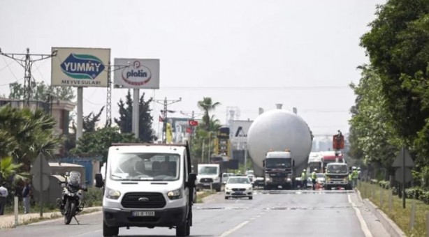30 metrelik reaktör Adana'ya taşınıyor! 4 gün sürecek