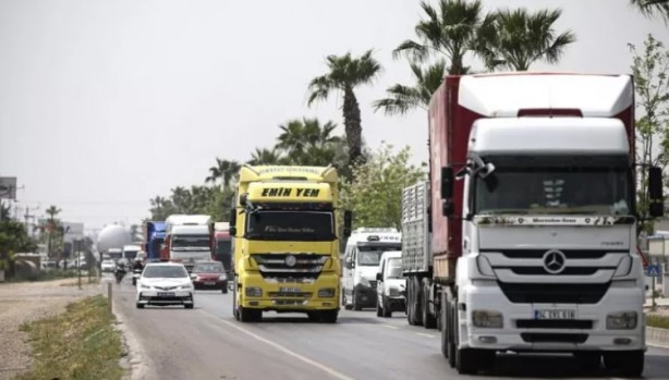 Foto - 30 metrelik reaktör Adana'ya taşınıyor! 4 gün sürecek
