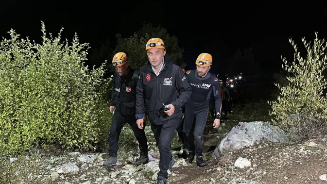 Foto - 30 saattir kurtarılmayı bekliyorlardı: 10 kişiden haber geldi!