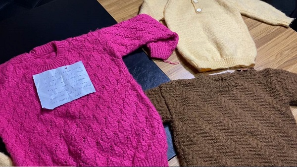 Foto - 30 sene önce ördü depremzedelere bağışladı! Kıyafetlerin arasından çıkan notta bakın ne yazıyor