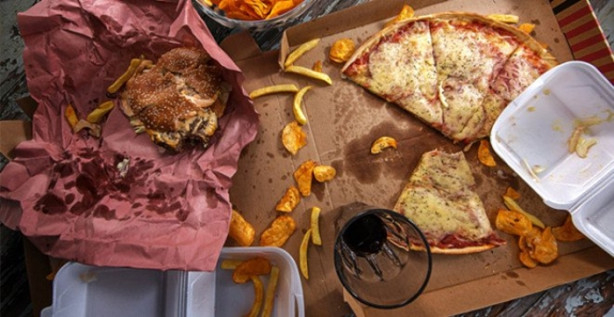  30 yaşınızı geçtiyseniz bu yiyecekleri sakın tüketmeyin!