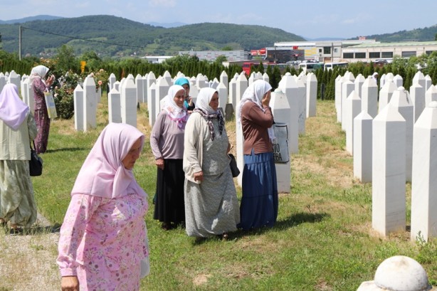 Foto - 30 yıl önce katledilmişlerdi! Toprağa verildiler