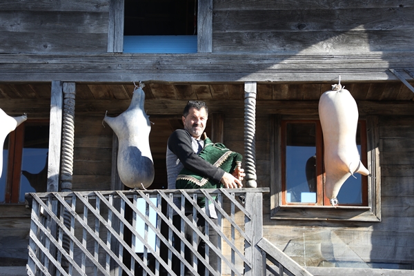 Foto - 30 yıldır mesleğini gelecek nesillere aktarıyor!