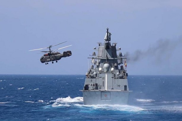 Foto - 30 yılın en büyük deniz tatbikatı! Rusya ve Çin'den güç gösterisi...