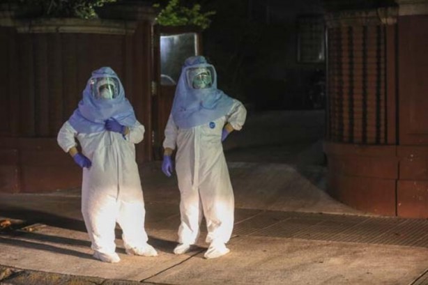 Foto - 30 yıllık doktor açıkladı! Dünya bu kelimeye kilitlendi