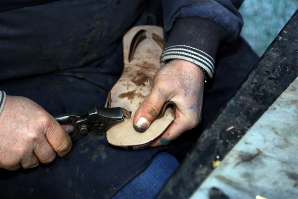 Foto - 30 yıllık mesleğini genç kuşaklara aktarmak istiyor