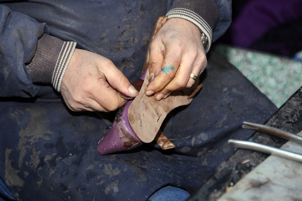 Foto - 30 yıllık mesleğini genç kuşaklara aktarmak istiyor