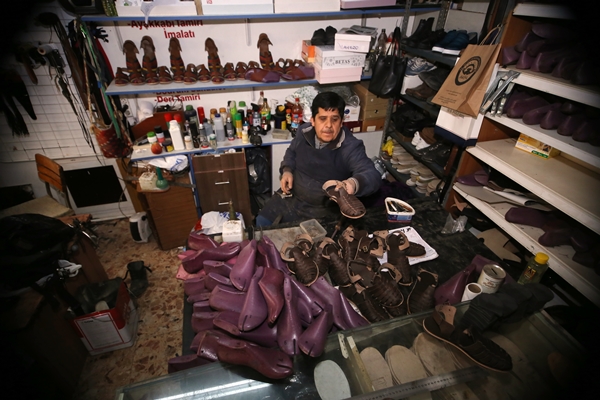 30 yıllık mesleğini genç kuşaklara aktarmak istiyor