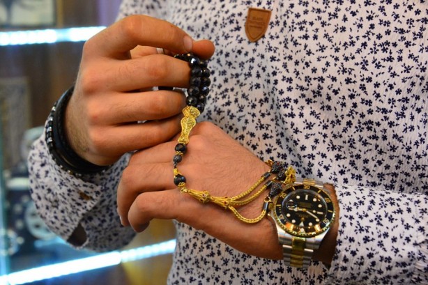 Foto - 300 bin lira değerinde tespih