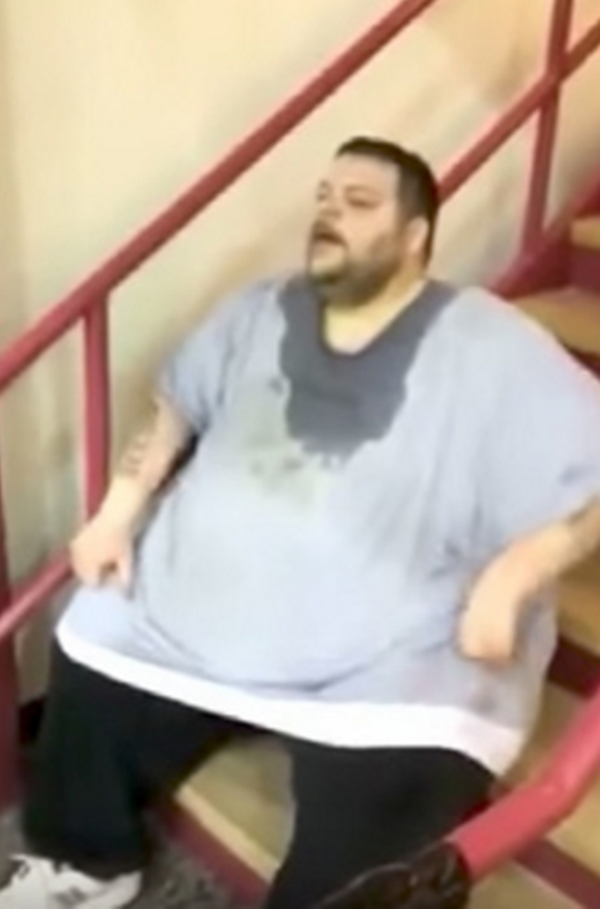  300 kiloydu ve evden çıkamıyordu! 2 yıl sonra...