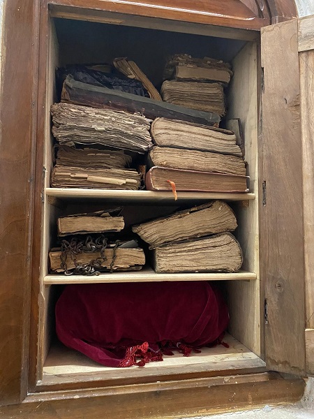 Foto - 300 yıldır muhafaza ediliyor! Kur’an-ı Kerim’in kapağındaki zincirin sırrı ne? 