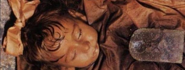 Foto - 300 yıllık ceset 1 saatte çürüdü